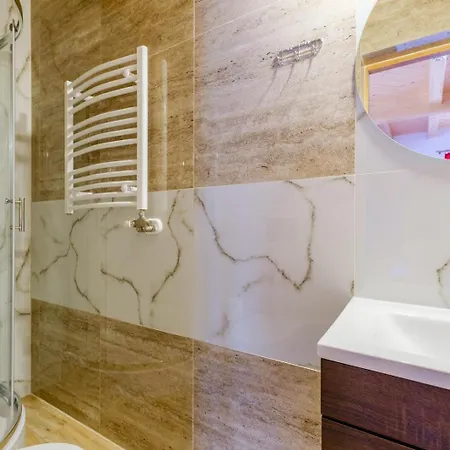 Goscinne Malgorzata Fatla ホームステイ *